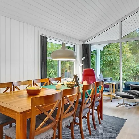 Skovhuset Holiday home Farevejle