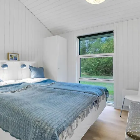 Skovhuset Holiday home *